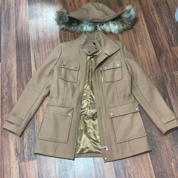 Ivanka Trump Jackets & Blazers - 🗣 IVANKA TRUMP WINTER COAT 🗣